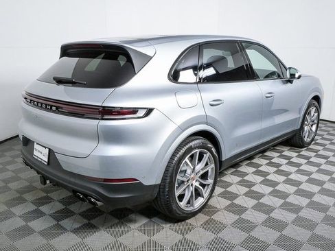 New 2026 Porsche Cayenne image 30