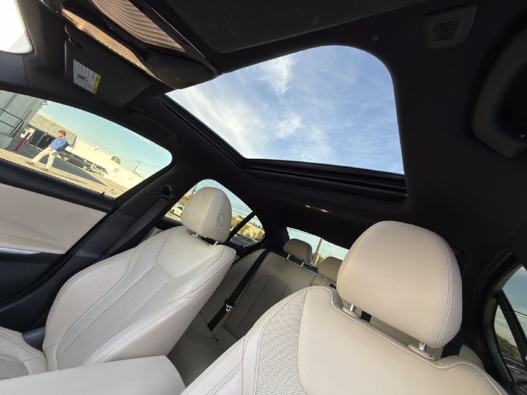 Used 2023 BMW 330i Sedan w/ Convenience Package RWD image 24