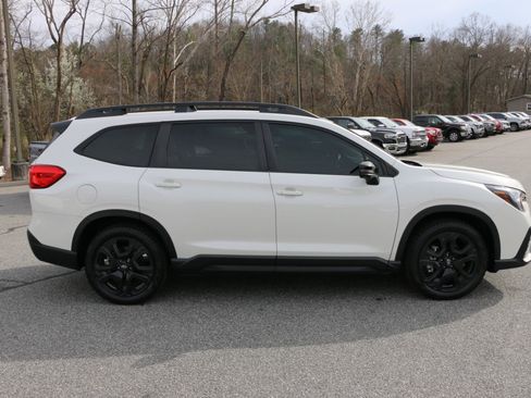 Used 2023 Subaru Ascent Onyx Edition Limited image 9