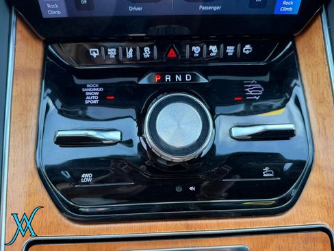 Used 2022 Jeep Grand Wagoneer Series II w/ Convenience Group III AWD/4WD image 36