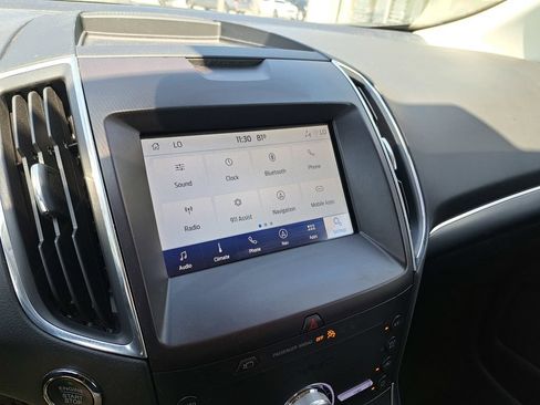 Used 2020 Ford Edge Titanium w/ Equipment Group 301A AWD/4WD image 11