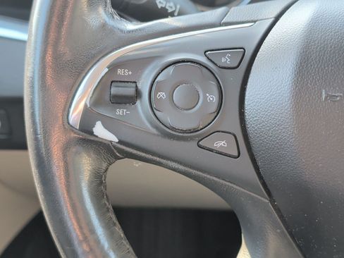 Used 2020 Buick Enclave Essence FWD image 14