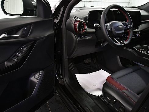 New 2026 Chevrolet Equinox RS w/ LPO, Floor Liner Package image 15