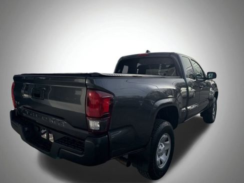 Used 2021 Toyota Tacoma SR image 5