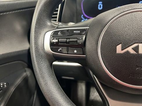 Used 2023 Kia Sportage LX AWD/4WD image 24