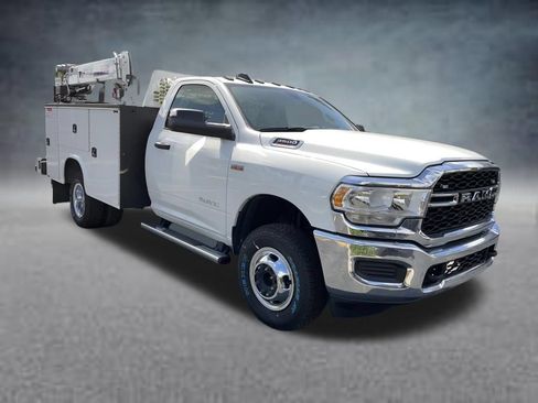 Used 2022 RAM 3500 Tradesman AWD/4WD image 2