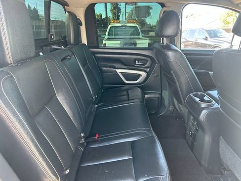 Used 2017 Nissan Titan SL AWD/4WD image 33