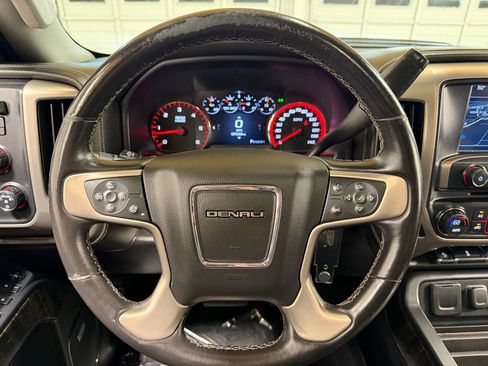 Used 2016 GMC Sierra 2500 Denali w/ Suspension Package, Off-Road image 16