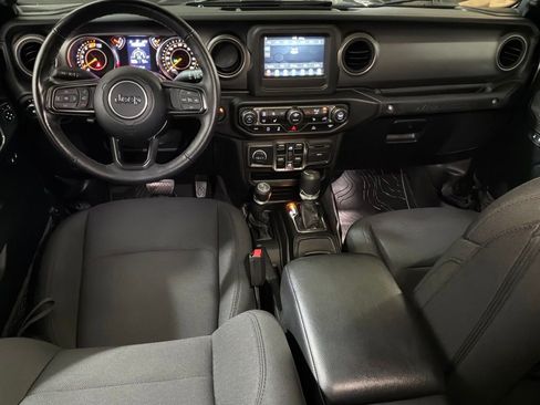 Used 2023 Jeep Wrangler Unlimited Sport AWD/4WD image 12