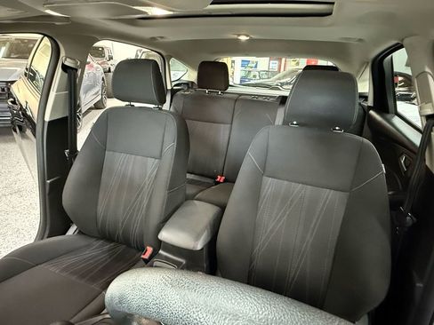 Used 2018 Ford Focus SEL w/ SEL Plus Black Pack image 10