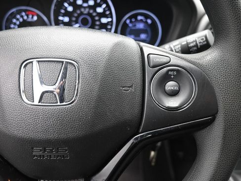 Used 2022 Honda HR-V LX image 14
