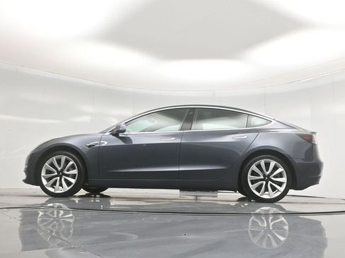 Used 2019 Tesla Model 3 Standard Range Plus image 49