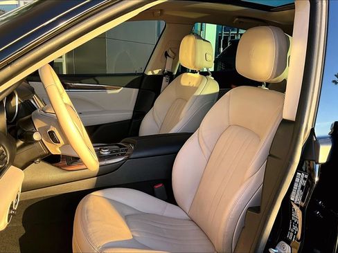 Used 2017 Maserati Levante image 24