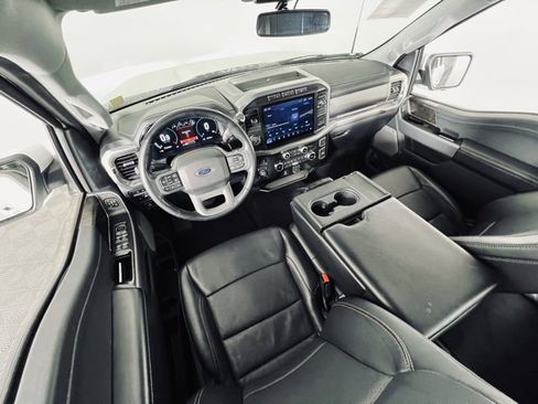 Used 2022 Ford F150 Lariat w/ Max Trailer Tow Package image 9