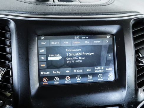 Used 2019 Jeep Cherokee Latitude Plus w/ Comfort/Convenience Group AWD/4WD image 51
