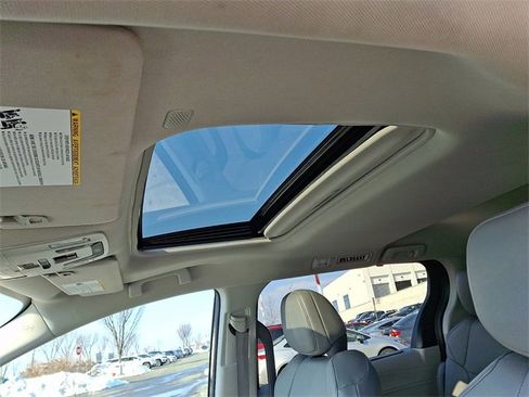 Certified 2024 Toyota Sienna XLE image 15