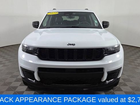Used 2023 Jeep Grand Cherokee L Limited w/ Black Appearance Package AWD/4WD image 2