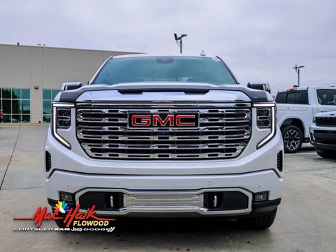 Used 2023 GMC Sierra 1500 Denali image 4