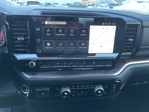 Used 2025 GMC Sierra 1500 SLT AWD/4WD image 27