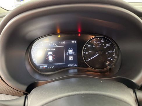 Used 2023 Nissan Kicks SV image 19