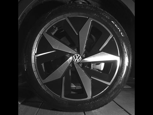 Certified 2024 Volkswagen ID.4 Pro S AWD/4WD image 10