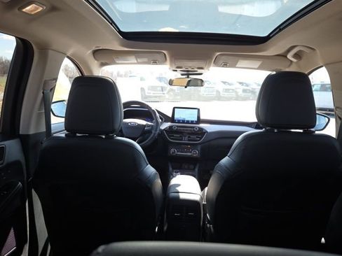 Used 2020 Ford Escape SE Sport image 13