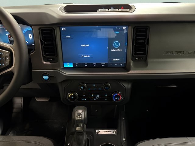 Used 2025 Ford Bronco 2-Door AWD/4WD image 18