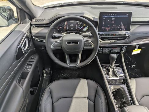 New 2026 Jeep Compass Limited image 10