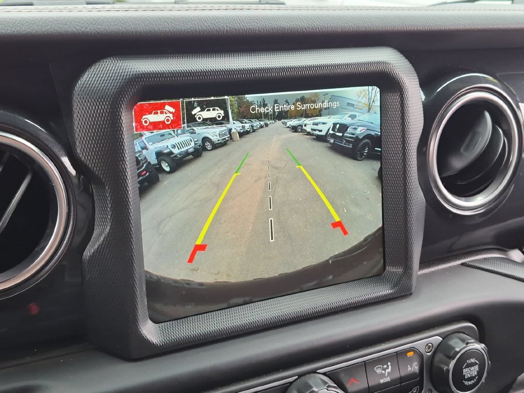 Used 2023 Jeep Wrangler Unlimited Rubicon 392 w/ Trailer Tow Package AWD/4WD image 24