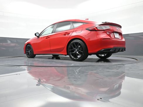 Certified 2025 Honda Civic Sport image 30