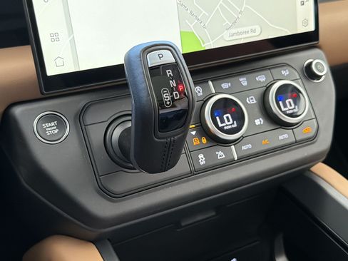 New 2026 Land Rover Defender 110 S AWD/4WD image 18