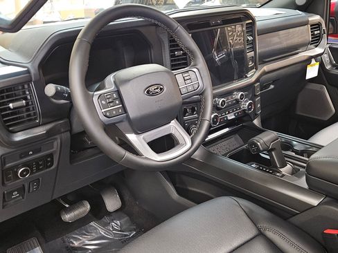 New 2025 Ford F150 Lariat w/ Equipment Group 502A High image 5