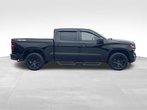 Used 2024 Chevrolet Silverado 1500 Custom AWD/4WD image 2