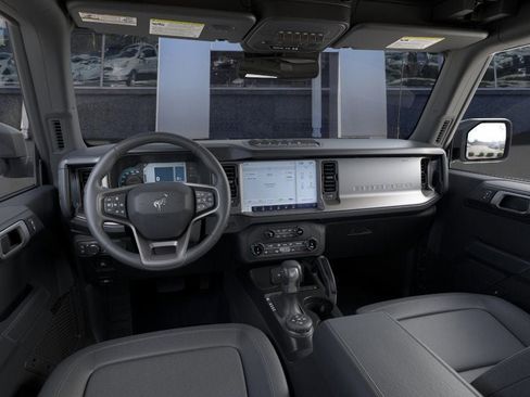New 2025 Ford Bronco Badlands image 9