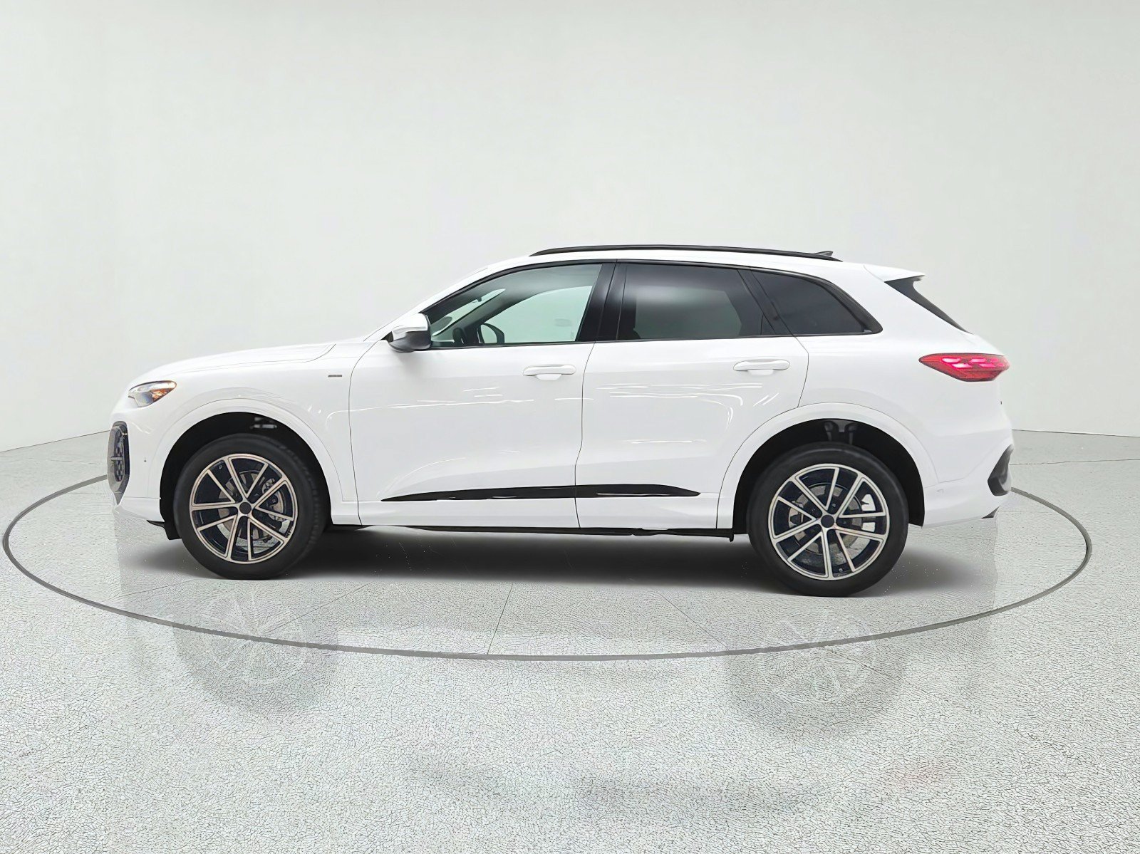 New 2026 Audi Q5 Premium Plus AWD/4WD image 8
