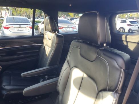 Used 2021 Jeep Grand Cherokee L Overland w/ Luxury Tech Group IV image 13