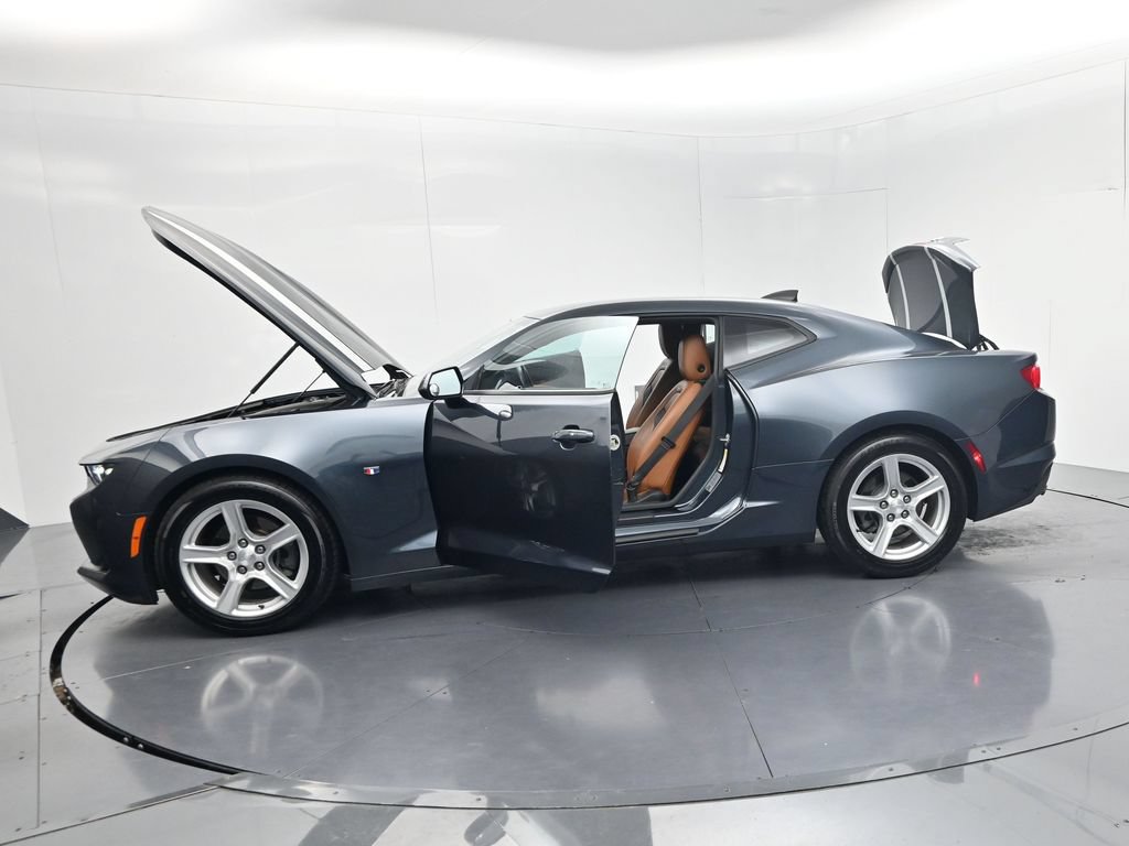Used 2020 Chevrolet Camaro LT w/ Technology Package RWD image 61