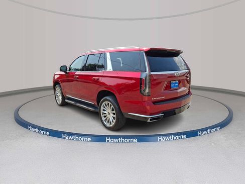 Used 2023 Cadillac Escalade Premium Luxury AWD/4WD image 5