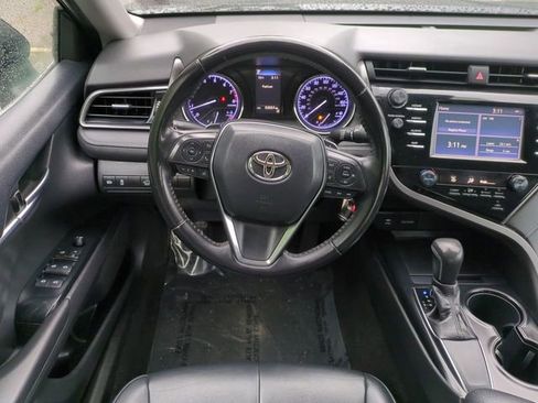 Used 2019 Toyota Camry SE FWD image 15
