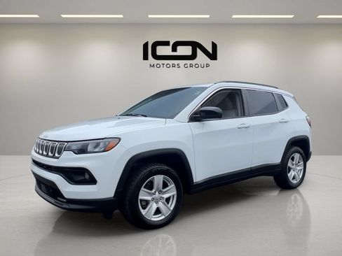 Used 2022 Jeep Compass Latitude w/ Convenience Group AWD/4WD image 8