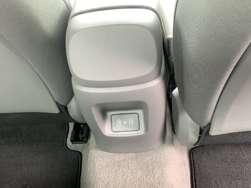Certified 2026 Hyundai Elantra SE w/ Cargo Package FWD image 38