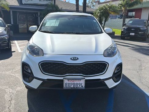 Used 2021 Kia Sportage LX AWD/4WD image 2