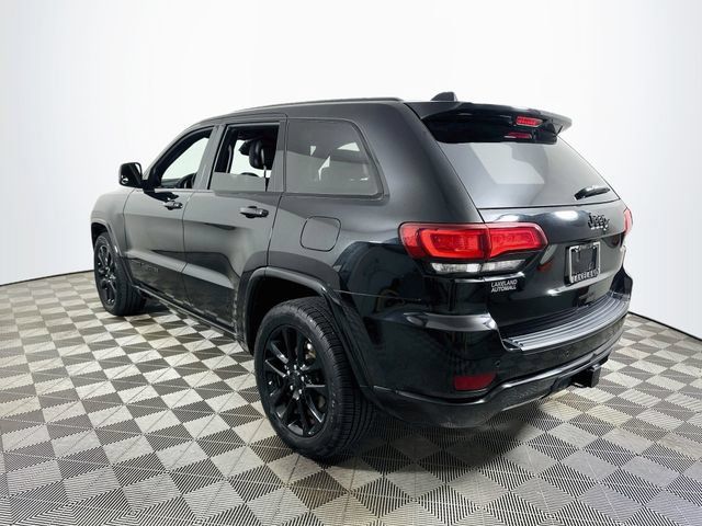 Used 2020 Jeep Grand Cherokee Altitude RWD image 5