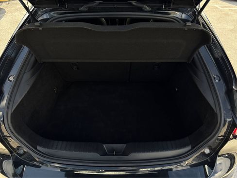 Used 2023 MAZDA MAZDA3 Hatchback w/ Appearance Package image 11