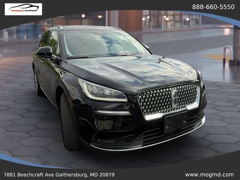 Used 2022 Lincoln Corsair AWD w/ Premium Package image 4