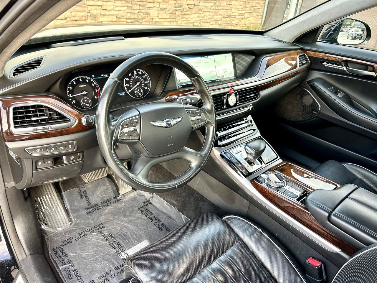 Used 2017 Genesis G90 5.0 Ultimate AWD/4WD image 10
