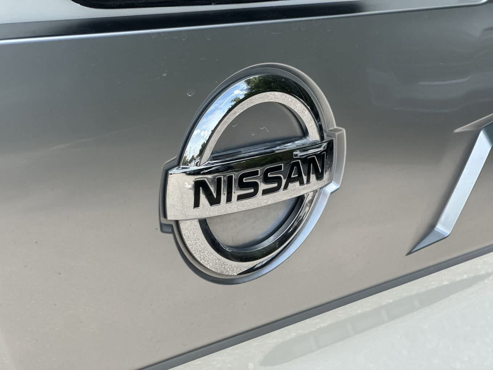 Used 2021 Nissan Titan Platinum Reserve w/ Moonroof Package AWD/4WD image 10