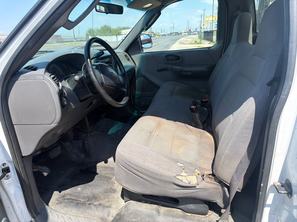 Used 2002 Ford F150 XL RWD image 5