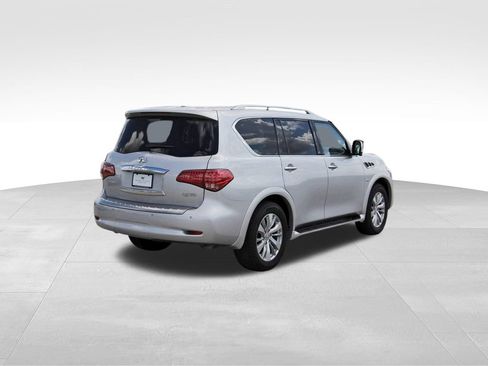Used 2017 INFINITI QX80 4WD image 3