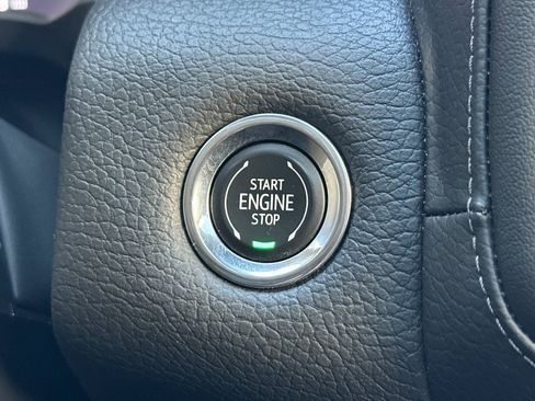 Used 2023 GMC Yukon Denali image 35